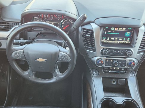 Used 2016 Chevrolet Suburban LT image 30