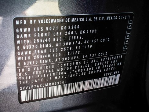 Used 2021 Volkswagen Tiguan SE R-Line image 14