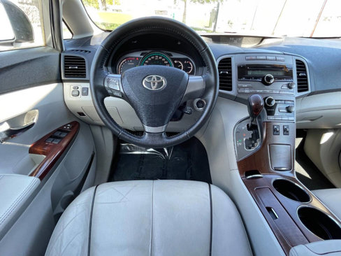 Used 2009 Toyota Venza AWD image 10