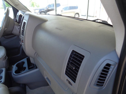 Used 2019 Nissan NV 3500 SL image 61