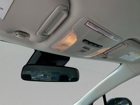 Used 2020 Toyota Corolla LE image 25