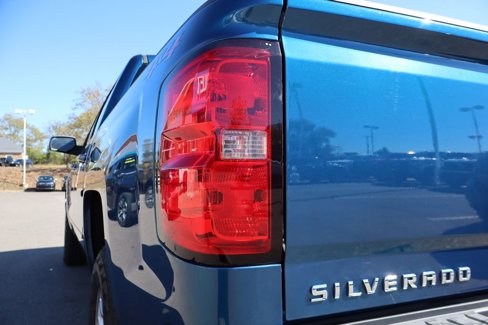 Used 2018 Chevrolet Silverado 1500 LT w/ All Star Edition image 31