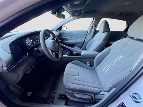 New 2025 Hyundai Elantra SEL image 20
