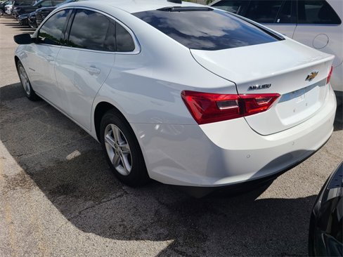 Used 2024 Chevrolet Malibu LS image 2