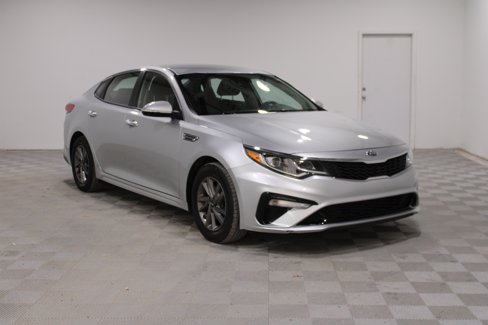 Used 2020 Kia Optima LX image 1