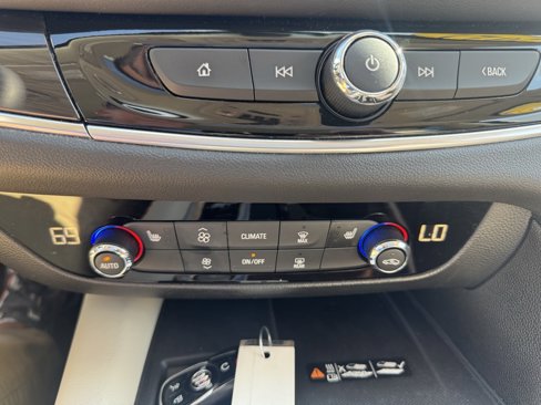 Used 2022 Buick Enclave Essence w/ Experience Buick Package image 16