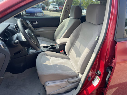 Used 2014 Nissan Rogue S w/ Convenience Package image 10