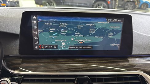 Used 2019 BMW 530e w/ Convenience Package image 16