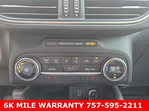 Used 2020 Ford Escape SE image 12