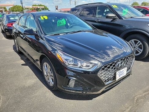 Used 2019 Hyundai Sonata Limited image 2