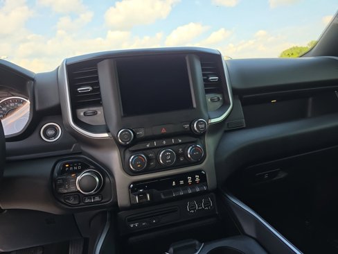 Used 2019 RAM 1500 Big Horn image 17