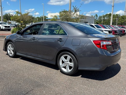 Used 2014 Toyota Camry L image 3