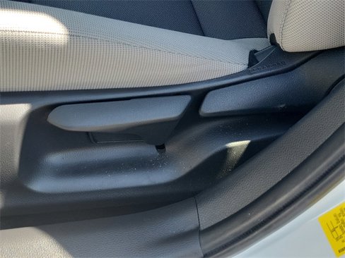 Used 2024 Toyota Corolla LE image 18