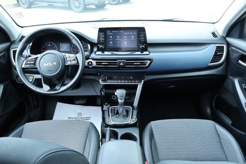 Used 2023 Kia Seltos S image 7