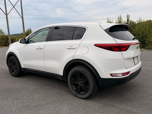 Used 2019 Kia Sportage LX image 3