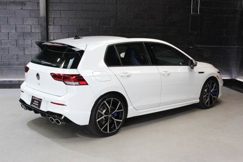 Used 2022 Volkswagen Golf R image 12