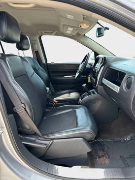 Used 2017 Jeep Compass Latitude image 13