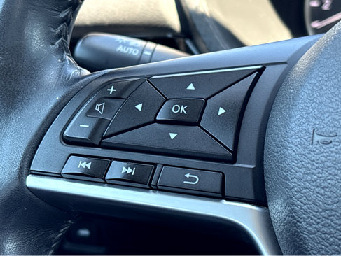 Used 2020 Nissan Sentra SV image 10