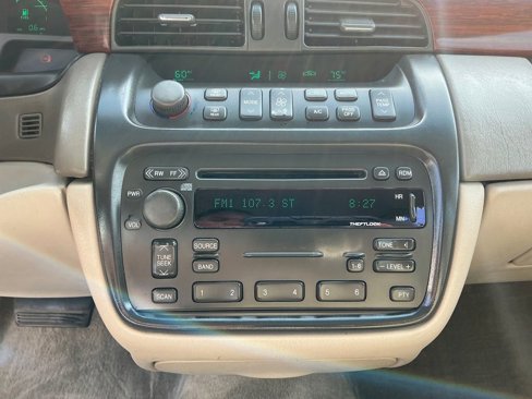 Used 2004 Cadillac De Ville image 19