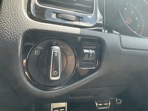 Used 2019 Volkswagen GTI Rabbit Edition image 28