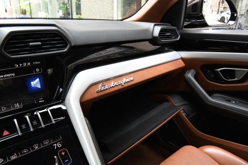Used 2021 Lamborghini Urus image 21
