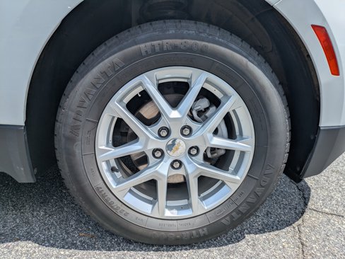 Used 2024 Chevrolet Equinox LT image 11