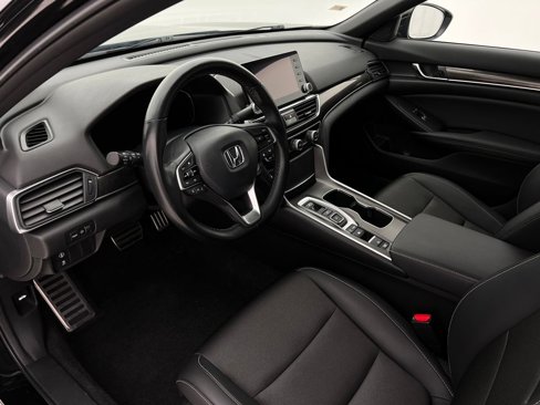 Used 2022 Honda Accord Sport image 12