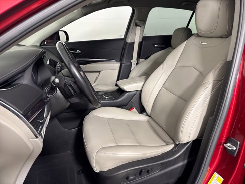 Used 2021 Cadillac XT4 Luxury image 5