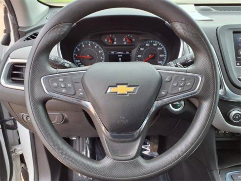 Used 2021 Chevrolet Equinox LS w/ LS Convenience Package image 16