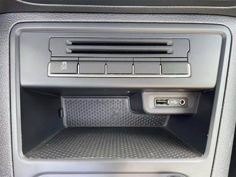 Used 2017 Volkswagen Tiguan Limited image 20