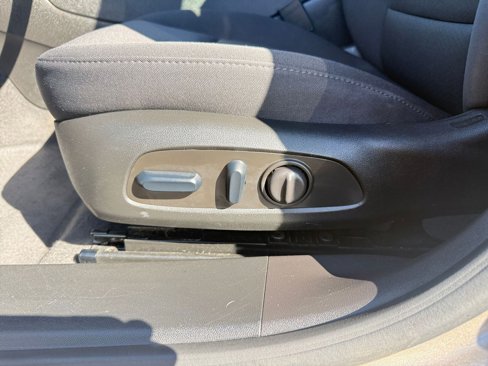 Used 2024 Chevrolet Malibu LT image 23