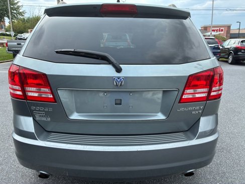 Used 2010 Dodge Journey SXT w/ Flexible Seating Group image 5