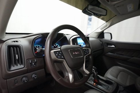 Certified 2022 GMC Canyon Denali image 7