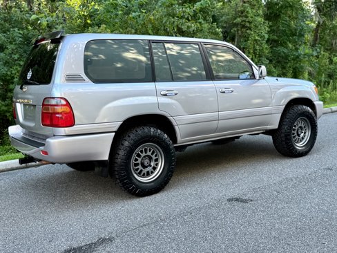 Used 1998 Toyota Land Cruiser image 7