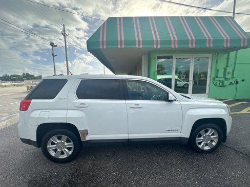 Used 2011 GMC Terrain SLE image 7