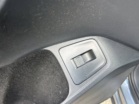 Used 2022 Volkswagen Tiguan SEL R-Line image 37