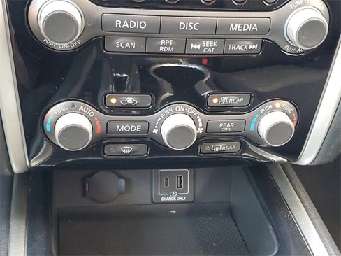 Used 2019 Nissan Pathfinder S image 16