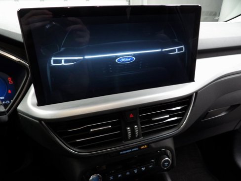 Used 2024 Ford Escape Platinum image 16