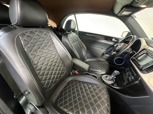 Used 2019 Volkswagen Beetle 2.0T image 23