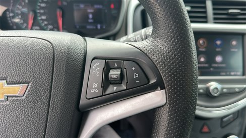 Used 2020 Chevrolet Sonic LT image 18