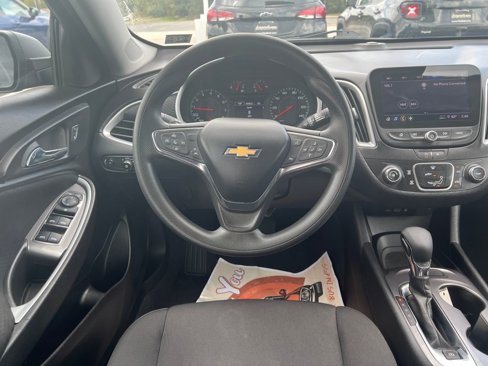 Used 2023 Chevrolet Malibu LS image 19