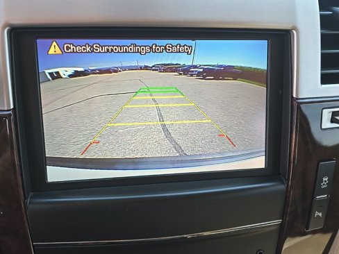 Used 2012 Cadillac Escalade ESV Luxury image 24