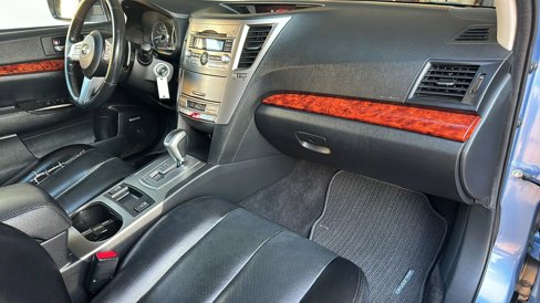 Used 2011 Subaru Outback 2.5i Limited image 19