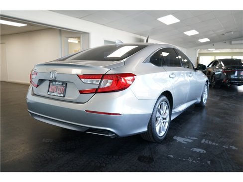 Used 2019 Honda Accord LX image 7
