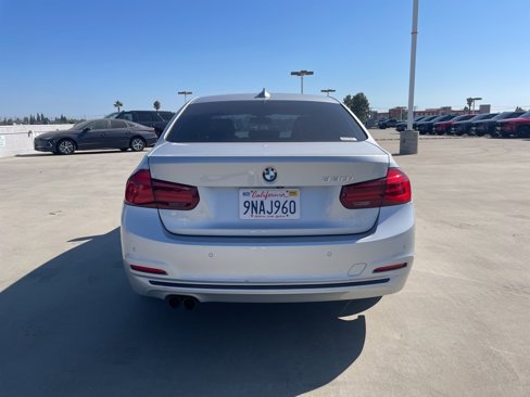Used 2018 BMW 330i Sedan image 3