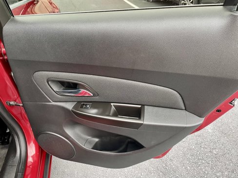 Used 2014 Chevrolet Cruze LTZ image 13