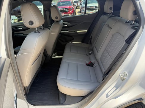 Certified 2025 Buick Envista Avenir image 10