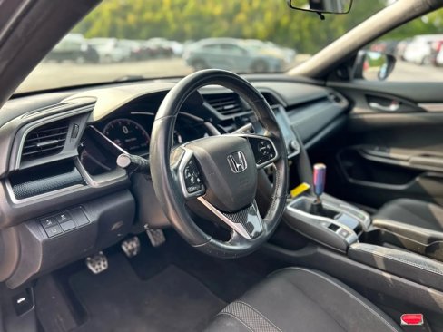 Used 2019 Honda Civic Sport image 11