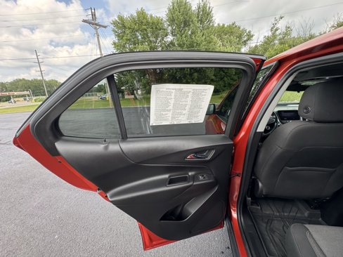 Used 2020 Chevrolet Equinox LT image 38