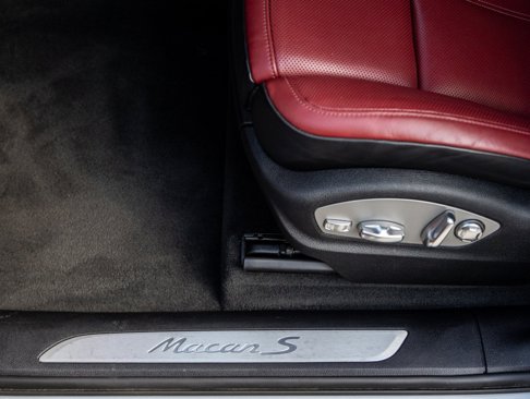 Certified 2022 Porsche Macan S image 21